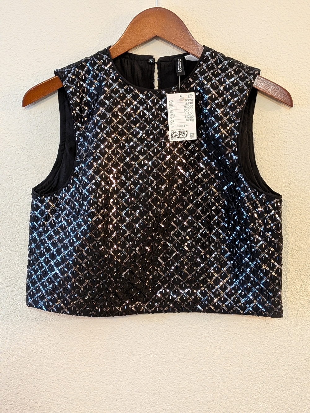 H&M Black Sequin Sleeveless Crop Top Embellished Beaded Vest